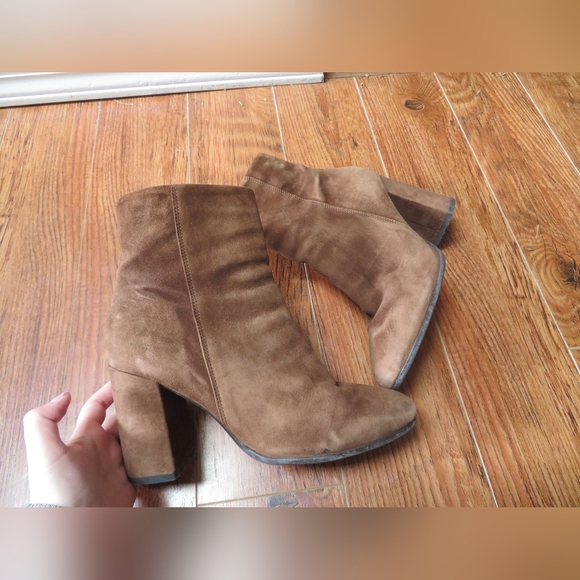 Vintage Aldo suede heels - Picture 3 of 8